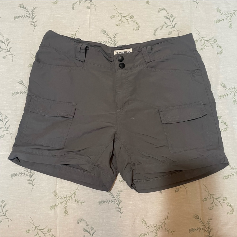 Magellan Outdoors Men's Camping Hiking
Fishing Shorts L 6 Gray